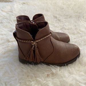 Boots toddler 9